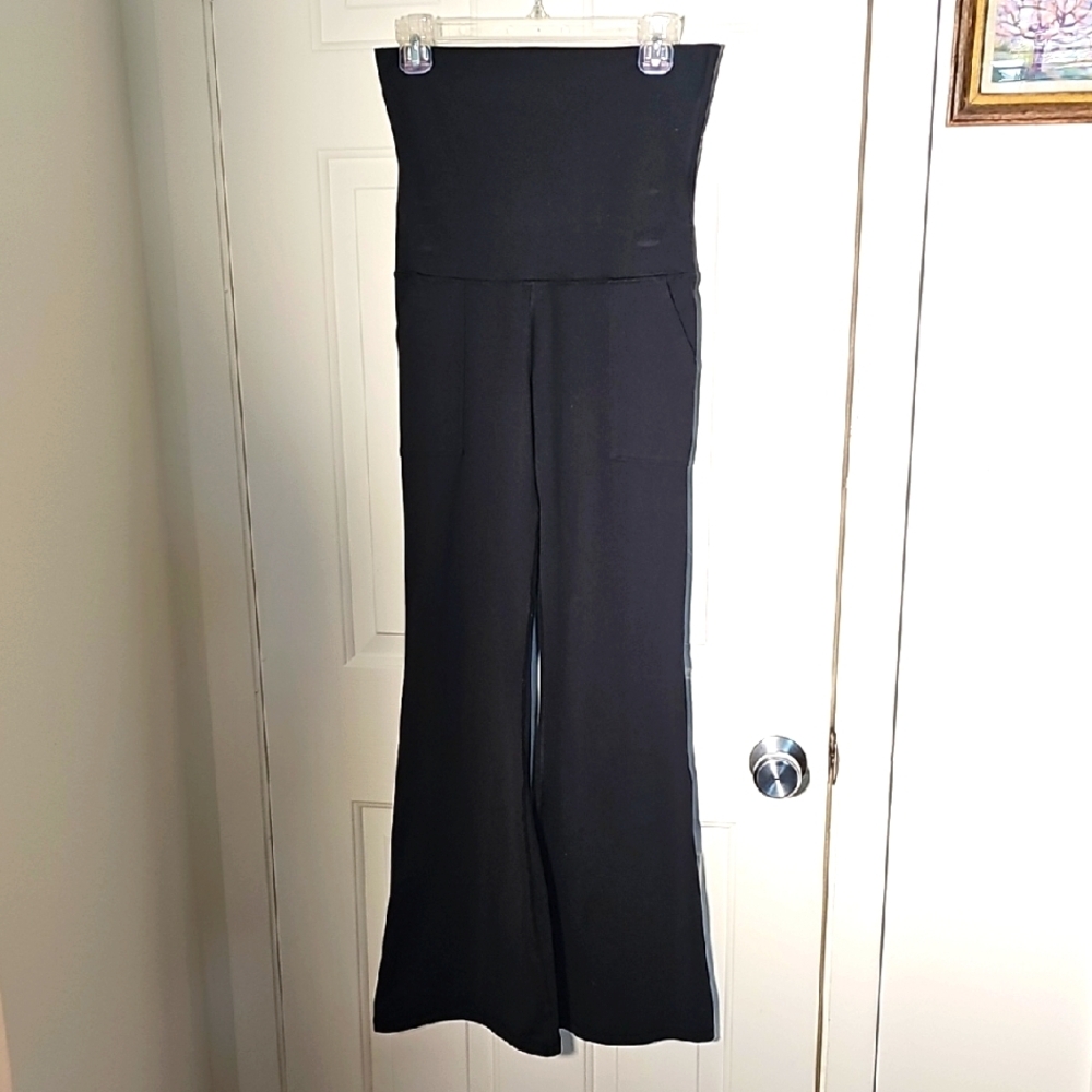 Offline By AERIE. Women's Black High-Waisted‎ Pants. Size Meduim. Bell Bottoms